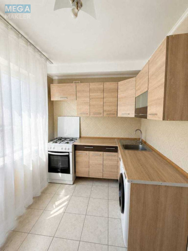 Оренда 2 кімнатної квартири, <a class="location-link" href="/kiev/" title="Недвижимость Київ">Київ</a>, <a class="location-link" href="/kiev/dneprovskij/" title="Недвижимость Дніпровський район">Дніпровський р-н</a>, Дарницький бульв., 17 (изображение 2)