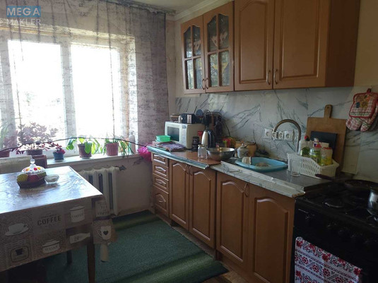 Продаж 1 кімнатної квартири (37/13/15), 2 пов. 2 пов. будинку, <a class="location-link" href="/krasilovka-selo-kv-brovarskij-rajon/" title="Недвижимость Красилівка">Красилівка</a>, будівельників, 1 (изображение 2)