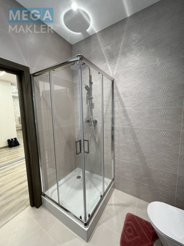 Оренда 1 кімнатної квартири, люкс, <a class="location-link" href="/kiev/" title="Недвижимость Київ">Київ</a>, <a class="location-link" href="/kiev/pecherskij/" title="Недвижимость Печерський район">Печерський р-н</a>, Верхогляда 19А ( <img src="https://megamakler.com.ua/metro/00ff00.gif" alt="" class="metro" /> м. Печерская, 10 ) (изображение 10)