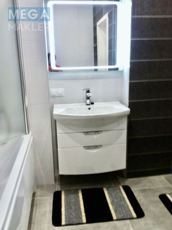 Оренда 2 кімнатної квартири, люкс, <a class="location-link" href="/kiev/" title="Недвижимость Київ">Київ</a>, <a class="location-link" href="/kiev/darnickij/" title="Недвижимость Дарницький район">Дарницький р-н</a>, Трускавецька 6В ( <img src="https://megamakler.com.ua/metro/00ff00.gif" alt="" class="metro" /> м. Осокорки, 7 ) (изображение 7)