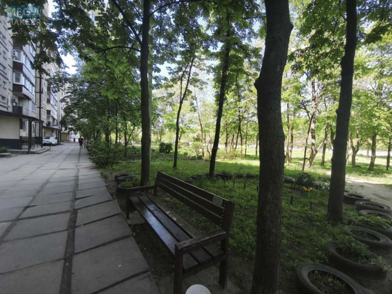 Продаж 2 кімнатної квартири (45/28/8), 4 пов. 9 пов. будинку, <a class="location-link" href="/dnepropetrovsk/" title="Недвижимость Дніпра">Дніпро</a>, Набережна заводська (изображение 2)
