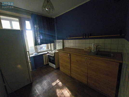 Продаж 1 кімнатної квартири (40/18/8), 1 пов. 9 пов. будинку, <a class="location-link" href="/kiev/" title="Недвижимость Київ">Київ</a>, <a class="location-link" href="/kiev/pecherskij/" title="Недвижимость Печерський район">Печерський р-н</a>, Василия Тютюнника ул., 22-26 (изображение 4)