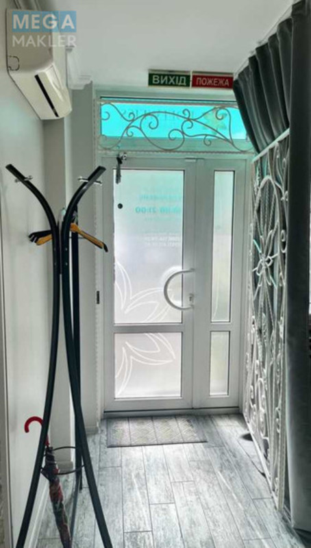 Продаж комерційної нерухомості, 48&nbsp;кв.м, <a class="location-link" href="/kiev/" title="Недвижимость Київ">Київ</a>, <a class="location-link" href="/kiev/dneprovskij/" title="Недвижимость Дніпровський район">Дніпровський р-н</a>, Регенераторная ул., 4 (изображение 3)