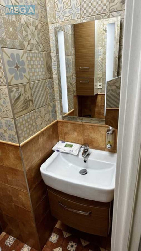 Продаж комерційної нерухомості, 48&nbsp;кв.м, <a class="location-link" href="/kiev/" title="Недвижимость Київ">Київ</a>, <a class="location-link" href="/kiev/dneprovskij/" title="Недвижимость Дніпровський район">Дніпровський р-н</a>, Регенераторная ул., 4 (изображение 12)