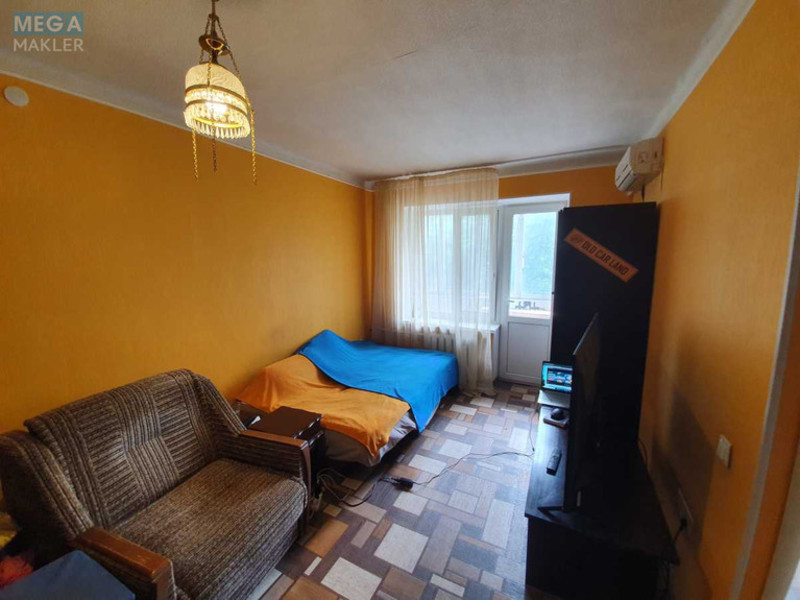 Продаж 1 кімнатної квартири (35/19/7), 3 пов. 5 пов. будинку, <a class="location-link" href="/kiev/" title="Недвижимость Київ">Київ</a>, <a class="location-link" href="/kiev/pecherskij/" title="Недвижимость Печерський район">Печерський р-н</a>, Дружби Народів бульв., 8 (изображение 4)