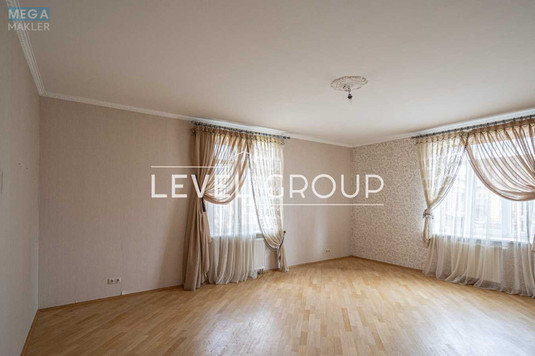 Продаж дома, 2&nbsp;поверху, 419&nbsp;кв.м, 7&nbsp;кімнат, ділянка 10&nbsp;соток, <a class="location-link" href="/kiev/" title="Недвижимость Київ">Київ</a>, <a class="location-link" href="/kiev/desnyanskij/" title="Недвижимость Деснянський район">Деснянський р-н</a>, Радунська вул. (изображение 20)