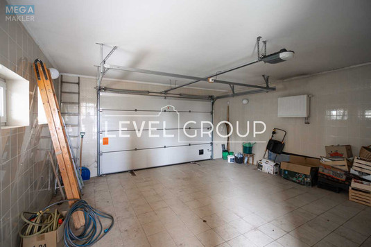 Продаж дома, 2&nbsp;поверху, 419&nbsp;кв.м, 7&nbsp;кімнат, ділянка 10&nbsp;соток, <a class="location-link" href="/kiev/" title="Недвижимость Київ">Київ</a>, <a class="location-link" href="/kiev/desnyanskij/" title="Недвижимость Деснянський район">Деснянський р-н</a>, Радунська вул. (изображение 23)