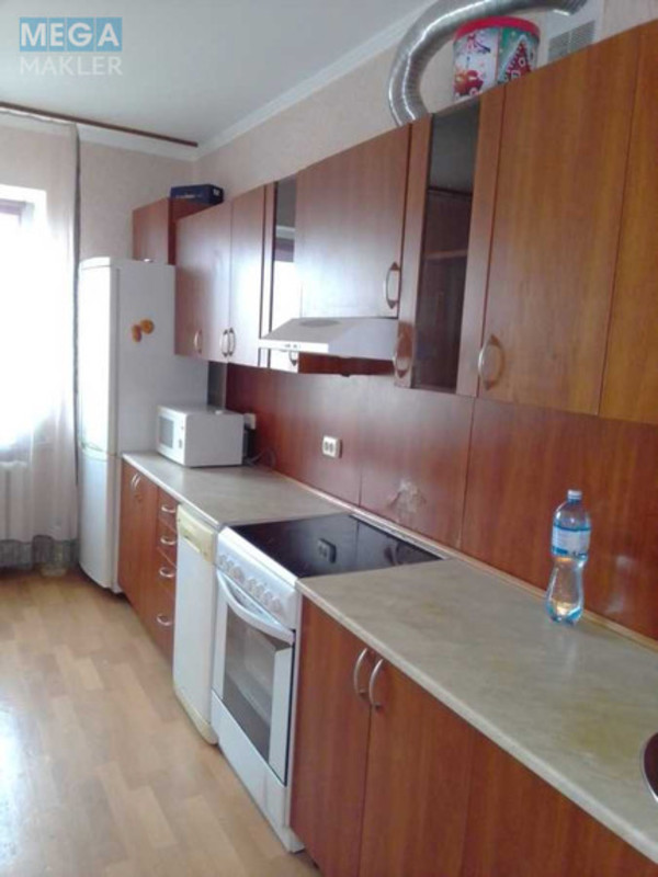 Оренда 1 кімнатної квартири, <a class="location-link" href="/kiev/" title="Недвижимость Київ">Київ</a>, <a class="location-link" href="/kiev/darnickij/" title="Недвижимость Дарницький район">Дарницький р-н</a>, Урлівська вул., 19 (изображение 9)