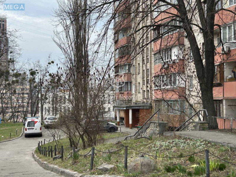 Продаж 1 кімнатної квартири (26,5/13/5,3), 8 пов. 9 пов. будинку, <a class="location-link" href="/kiev/" title="Недвижимость Київ">Київ</a>, <a class="location-link" href="/kiev/shevchenkovskij/" title="Недвижимость Шевченківський район">Шевченківський р-н</a>, Лукянівська вул., 7 (изображение 13)