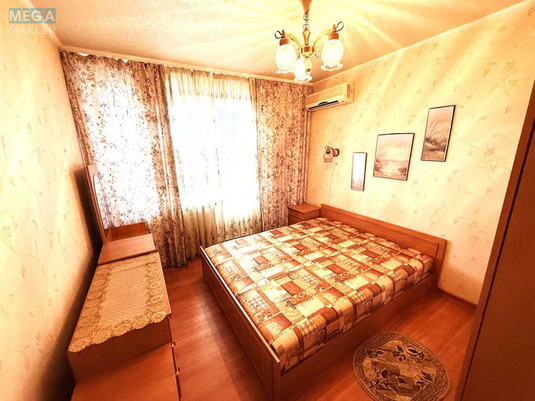 Оренда 2 кімнатної квартири, <a class="location-link" href="/kiev/" title="Недвижимость Київ">Київ</a>, <a class="location-link" href="/kiev/dneprovskij/" title="Недвижимость Дніпровський район">Дніпровський р-н</a>, Братиславская ул., 2 (изображение 2)