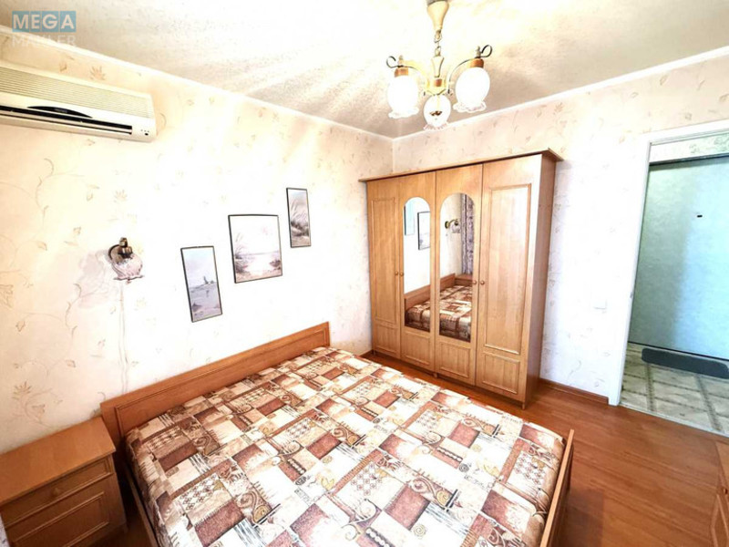 Оренда 2 кімнатної квартири, <a class="location-link" href="/kiev/" title="Недвижимость Київ">Київ</a>, <a class="location-link" href="/kiev/dneprovskij/" title="Недвижимость Дніпровський район">Дніпровський р-н</a>, Братиславская ул., 2 (изображение 3)