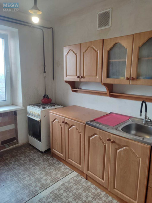 Продаж 1 кімнатної квартири (40/21/7), 9 пов. 9 пов. будинку, <a class="location-link" href="/smela/" title="Недвижимость Сміла">Сміла</a>, Свердлова (изображение 7)