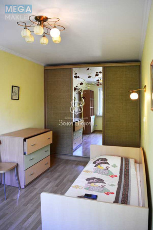 Продаж 2 кімнатної квартири (47/29/6), 5 пов. 5 пов. будинку, <a class="location-link" href="/kiev/" title="Недвижимость Київ">Київ</a>, <a class="location-link" href="/kiev/solomenskij/" title="Недвижимость Солом'янський район">Солом'янський р-н</a>, Метробудівська вул., 7 (изображение 7)