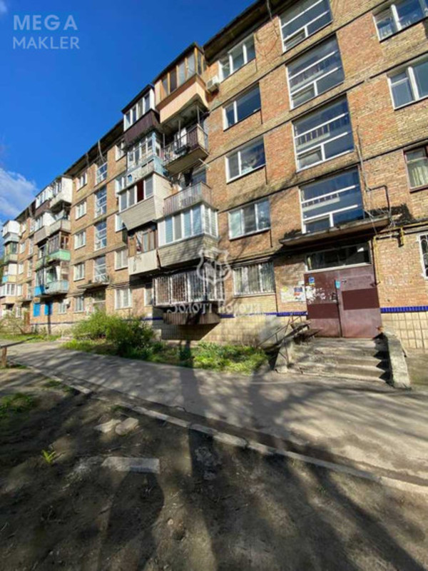 Продаж 7 кімнатної квартири (17,5/?/?), 5 пов. 5 пов. будинку, <a class="location-link" href="/kiev/" title="Недвижимость Київ">Київ</a>, <a class="location-link" href="/kiev/svyatoshinskij/" title="Недвижимость Святошинський район">Святошинський р-н</a>, Академіка Доброхотова вул., 8 (изображение 8)