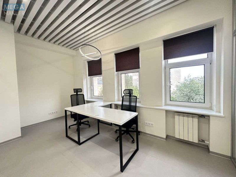 Продаж комерційної нерухомості, 400&nbsp;кв.м, под офис, <a class="location-link" href="/kiev/" title="Недвижимость Київ">Київ</a>, <a class="location-link" href="/kiev/shevchenkovskij/" title="Недвижимость Шевченківський район">Шевченківський р-н</a>, Олеся Гончара ул., 35 (изображение 3)