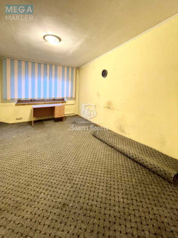 Продаж 5 кімнатної квартири (101/68/9,5), 1 пов. 9 пов. будинку, <a class="location-link" href="/kiev/" title="Недвижимость Київ">Київ</a>, <a class="location-link" href="/kiev/goloseevskij/" title="Недвижимость Голосіївський район">Голосіївський р-н</a>, Васильківська вул., 38 (изображение 4)