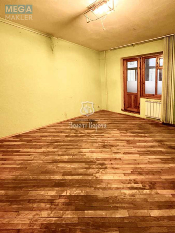 Продаж 5 кімнатної квартири (101/68/9,5), 1 пов. 9 пов. будинку, <a class="location-link" href="/kiev/" title="Недвижимость Київ">Київ</a>, <a class="location-link" href="/kiev/goloseevskij/" title="Недвижимость Голосіївський район">Голосіївський р-н</a>, Васильківська вул., 38 (изображение 8)