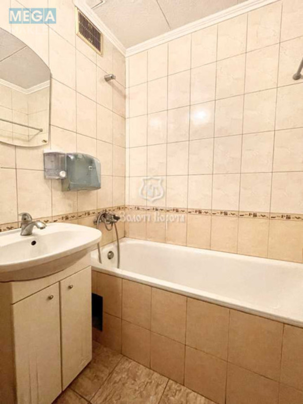 Продаж 5 кімнатної квартири (101/68/9,5), 1 пов. 9 пов. будинку, <a class="location-link" href="/kiev/" title="Недвижимость Київ">Київ</a>, <a class="location-link" href="/kiev/goloseevskij/" title="Недвижимость Голосіївський район">Голосіївський р-н</a>, Васильківська вул., 38 (изображение 14)