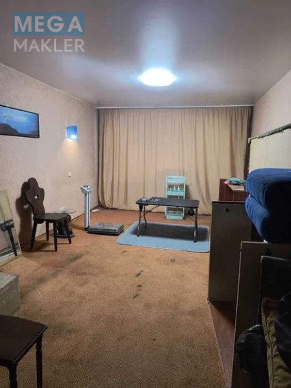 Продаж 3 кімнатної квартири (95/51/10), 1 пов. 9 пов. будинку, <a class="location-link" href="/kiev/" title="Недвижимость Київ">Київ</a>, <a class="location-link" href="/kiev/solomenskij/" title="Недвижимость Солом'янський район">Солом'янський р-н</a>, Ереванская ул., 10А ( <img src="https://megamakler.com.ua/metro/00ff00.gif" alt="" class="metro" /> м. Дорогожичи ) (изображение 4)