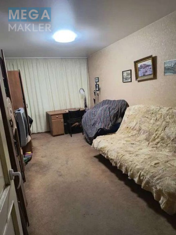 Продаж 3 кімнатної квартири (95/51/10), 1 пов. 9 пов. будинку, <a class="location-link" href="/kiev/" title="Недвижимость Київ">Київ</a>, <a class="location-link" href="/kiev/solomenskij/" title="Недвижимость Солом'янський район">Солом'янський р-н</a>, Ереванская ул., 10А ( <img src="https://megamakler.com.ua/metro/00ff00.gif" alt="" class="metro" /> м. Дорогожичи ) (изображение 8)