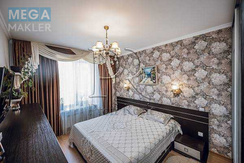 Продаж 3 кімнатної квартири (103/59/19), 9 пов. 15 пов. будинку, <a class="location-link" href="/kiev/" title="Недвижимость Київ">Київ</a>, <a class="location-link" href="/kiev/goloseevskij/" title="Недвижимость Голосіївський район">Голосіївський р-н</a>, Ломоносова вулиця, 54 (изображение 6)
