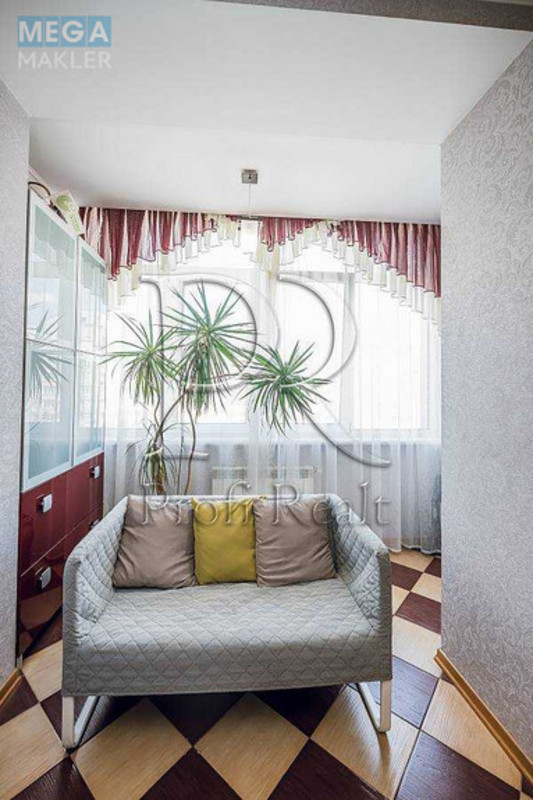 Продаж 3 кімнатної квартири (103/59/19), 9 пов. 15 пов. будинку, <a class="location-link" href="/kiev/" title="Недвижимость Київ">Київ</a>, <a class="location-link" href="/kiev/goloseevskij/" title="Недвижимость Голосіївський район">Голосіївський р-н</a>, Ломоносова вулиця, 54 (изображение 9)