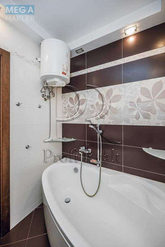 Продаж 3 кімнатної квартири (103/59/19), 9 пов. 15 пов. будинку, <a class="location-link" href="/kiev/" title="Недвижимость Київ">Київ</a>, <a class="location-link" href="/kiev/goloseevskij/" title="Недвижимость Голосіївський район">Голосіївський р-н</a>, Ломоносова вулиця, 54 (изображение 16)