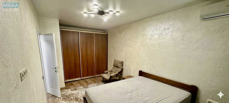 Оренда 1 кімнатної квартири, <a class="location-link" href="/kiev/" title="Недвижимость Київ">Київ</a>, <a class="location-link" href="/kiev/darnickij/" title="Недвижимость Дарницький район">Дарницький р-н</a>, Архітектора Вербицького вул., 1в (изображение 11)