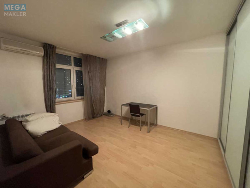 Оренда 3 кімнатної квартири, <a class="location-link" href="/kiev/" title="Недвижимость Київ">Київ</a>, <a class="location-link" href="/kiev/goloseevskij/" title="Недвижимость Голосіївський район">Голосіївський р-н</a>, 40-летия Октября просп., 130/57 (изображение 7)