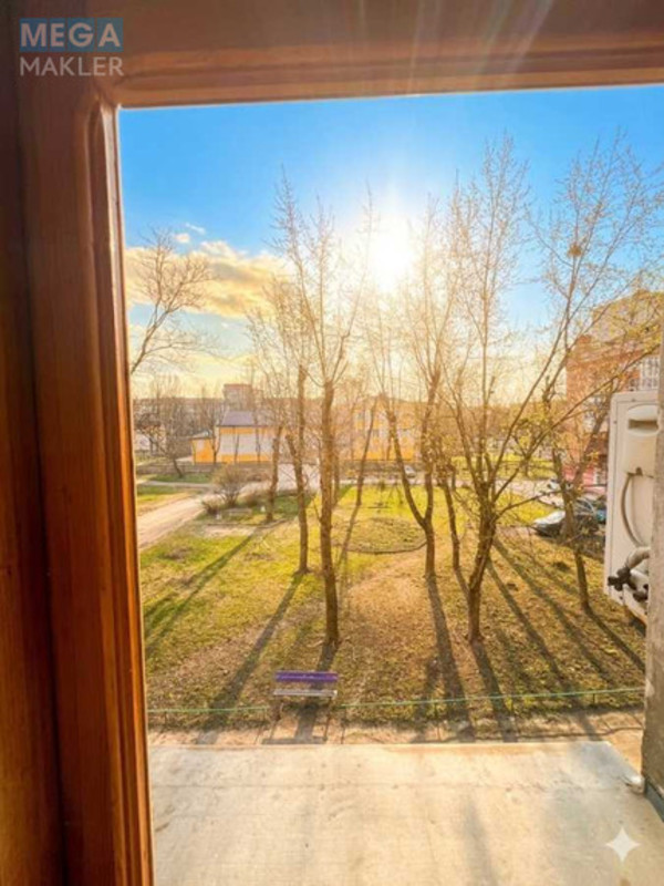 Продаж 2 кімнатної квартири (56/33/8), 3 пов. 5 пов. будинку, <a class="location-link" href="/kiev/" title="Недвижимость Київ">Київ</a>, <a class="location-link" href="/kiev/dneprovskij/" title="Недвижимость Дніпровський район">Дніпровський р-н</a>, Верховної Ради бульв., 13 (изображение 11)