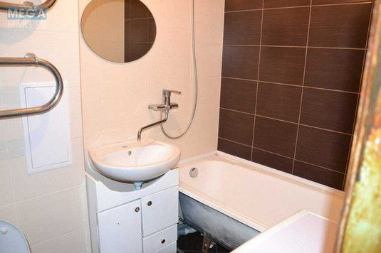 Оренда 2 кімнатної квартири, <a class="location-link" href="/kiev/" title="Недвижимость Київ">Київ</a>, <a class="location-link" href="/kiev/dneprovskij/" title="Недвижимость Дніпровський район">Дніпровський р-н</a>, Юрія Шумського вул., 10 (изображение 8)