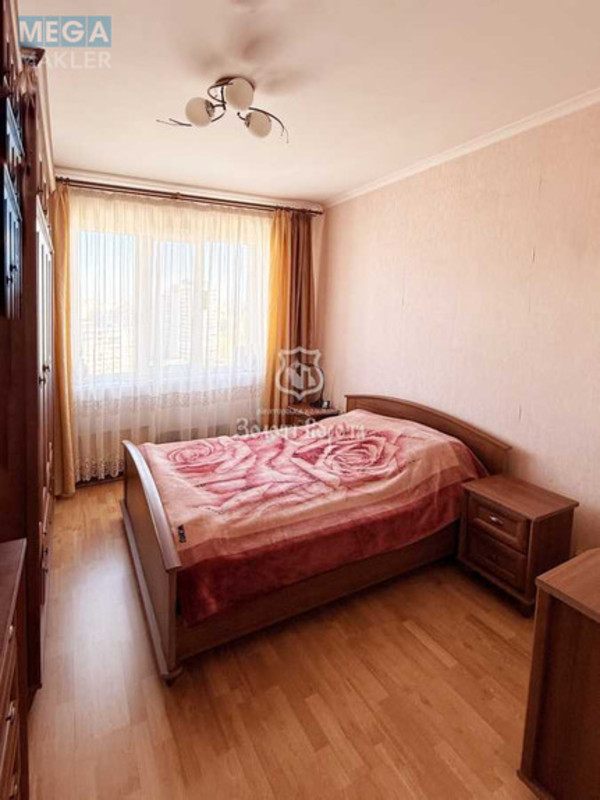 Продаж 3 кімнатної квартири (72,2/42/7,8), 14 пов. 16 пов. будинку, <a class="location-link" href="/kiev/" title="Недвижимость Київ">Київ</a>, <a class="location-link" href="/kiev/desnyanskij/" title="Недвижимость Деснянський район">Деснянський р-н</a>, Володимира Маяковського вул., 8б (изображение 7)