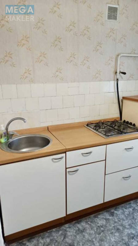 Оренда 1 кімнатної квартири, <a class="location-link" href="/kiev/" title="Недвижимость Київ">Київ</a>, <a class="location-link" href="/kiev/solomenskij/" title="Недвижимость Солом'янський район">Солом'янський р-н</a>, Волинська вул., 2 (изображение 2)