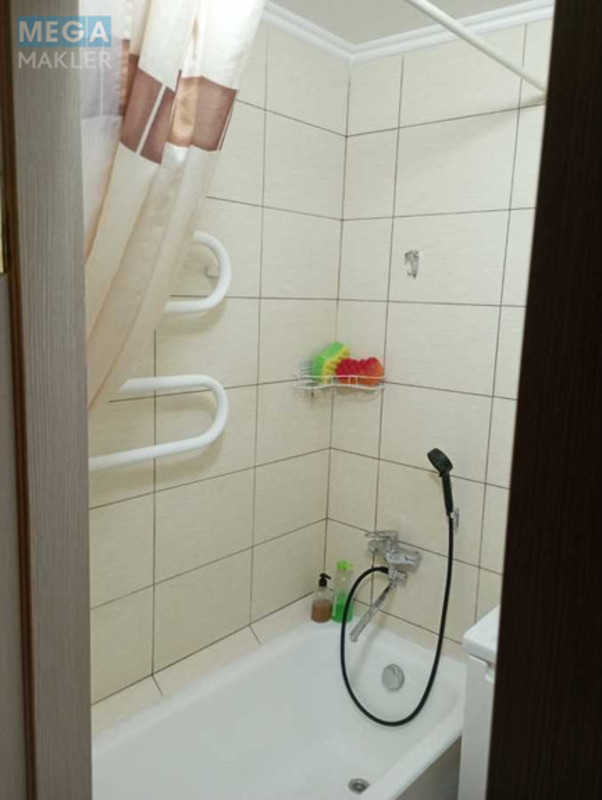 Оренда 1 кімнатної квартири, <a class="location-link" href="/kiev/" title="Недвижимость Київ">Київ</a>, <a class="location-link" href="/kiev/pecherskij/" title="Недвижимость Печерський район">Печерський р-н</a>, Виноградний пров., 6 (изображение 4)
