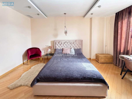 Продаж 4 кімнатної квартири (160/95/8), 7 пов. 8 пов. будинку, <a class="location-link" href="/kiev/" title="Недвижимость Київ">Київ</a>, <a class="location-link" href="/kiev/goloseevskij/" title="Недвижимость Голосіївський район">Голосіївський р-н</a>, Жилянська вул., 59 (изображение 4)