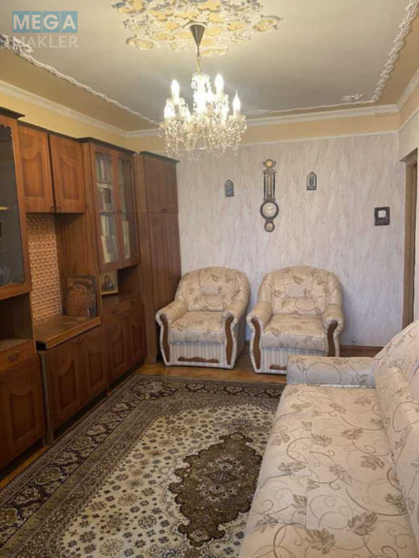 Оренда 3 кімнатної квартири, <a class="location-link" href="/kiev/" title="Недвижимость Київ">Київ</a>, <a class="location-link" href="/kiev/solomenskij/" title="Недвижимость Солом'янський район">Солом'янський р-н</a>, Вадима Гетьмана ул., 44 (изображение 5)