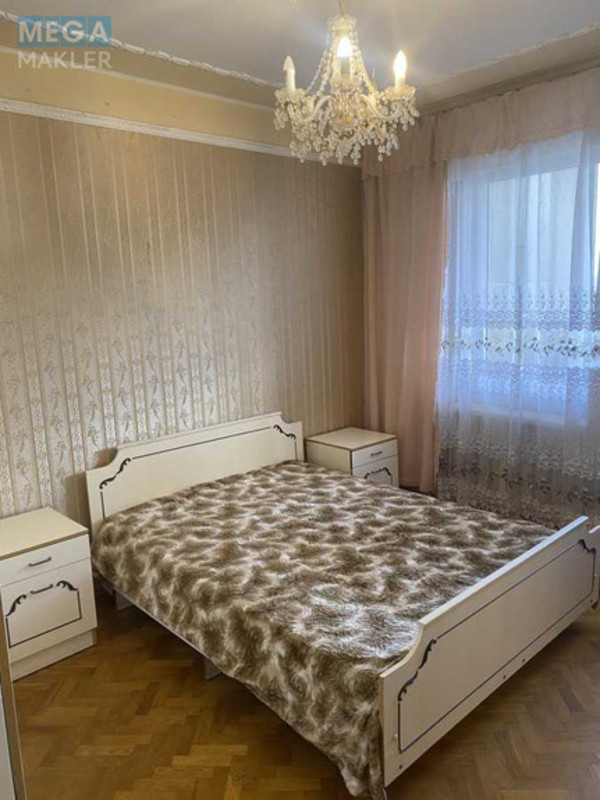 Оренда 3 кімнатної квартири, <a class="location-link" href="/kiev/" title="Недвижимость Київ">Київ</a>, <a class="location-link" href="/kiev/solomenskij/" title="Недвижимость Солом'янський район">Солом'янський р-н</a>, Вадима Гетьмана ул., 44 (изображение 8)