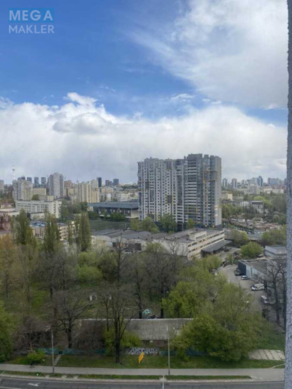 Оренда 3 кімнатної квартири, <a class="location-link" href="/kiev/" title="Недвижимость Київ">Київ</a>, <a class="location-link" href="/kiev/solomenskij/" title="Недвижимость Солом'янський район">Солом'янський р-н</a>, Вадима Гетьмана ул., 44 (изображение 12)