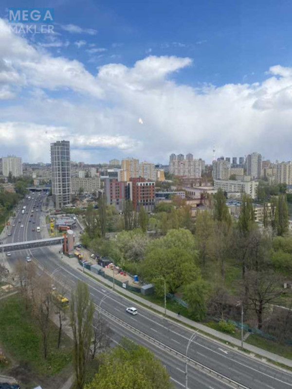 Оренда 3 кімнатної квартири, <a class="location-link" href="/kiev/" title="Недвижимость Київ">Київ</a>, <a class="location-link" href="/kiev/solomenskij/" title="Недвижимость Солом'янський район">Солом'янський р-н</a>, Вадима Гетьмана ул., 44 (изображение 13)