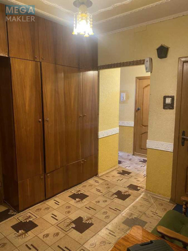 Оренда 3 кімнатної квартири, <a class="location-link" href="/kiev/" title="Недвижимость Київ">Київ</a>, <a class="location-link" href="/kiev/solomenskij/" title="Недвижимость Солом'янський район">Солом'янський р-н</a>, Вадима Гетьмана ул., 44 (изображение 18)