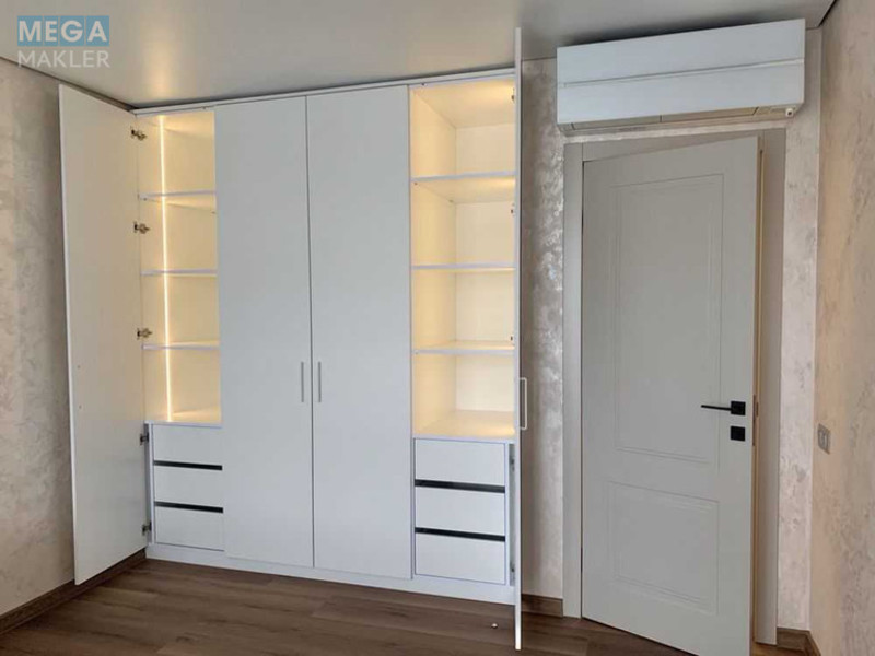 Оренда 3 кімнатної квартири, <a class="location-link" href="/kiev/" title="Недвижимость Київ">Київ</a>, <a class="location-link" href="/kiev/solomenskij/" title="Недвижимость Солом'янський район">Солом'янський р-н</a>, Михайла Максимовича вул., 32Б (изображение 10)