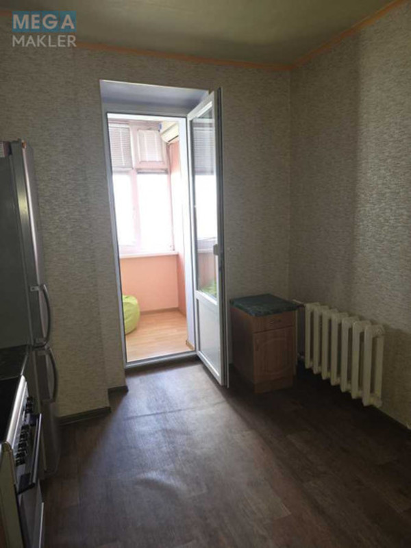 Оренда 1 кімнатної квартири, <a class="location-link" href="/kiev/" title="Недвижимость Київ">Київ</a>, <a class="location-link" href="/kiev/svyatoshinskij/" title="Недвижимость Святошинський район">Святошинський р-н</a>, Василия Верховинца ул., 10 (изображение 2)