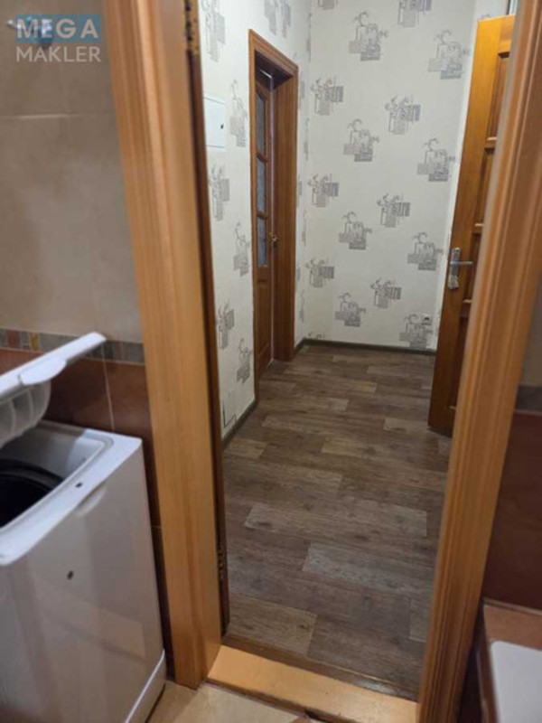 Оренда 1 кімнатної квартири, <a class="location-link" href="/kiev/" title="Недвижимость Київ">Київ</a>, <a class="location-link" href="/kiev/svyatoshinskij/" title="Недвижимость Святошинський район">Святошинський р-н</a>, Василия Верховинца ул., 10 (изображение 15)