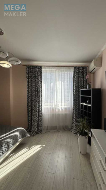 Продаж 3 кімнатної квартири (93,9/54/13), 19 пов. 25 пов. будинку, <a class="location-link" href="/kiev/" title="Недвижимость Київ">Київ</a>, <a class="location-link" href="/kiev/svyatoshinskij/" title="Недвижимость Святошинський район">Святошинський р-н</a>, Берестейский просп., 121а (изображение 6)
