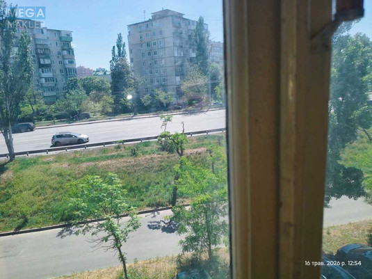 Продаж 1 кімнатної квартири (31/17/6), 3 пов. 5 пов. будинку, <a class="location-link" href="/kiev/" title="Недвижимость Київ">Київ</a>, <a class="location-link" href="/kiev/dneprovskij/" title="Недвижимость Дніпровський район">Дніпровський р-н</a>, Соборності просп., 20 (изображение 5)