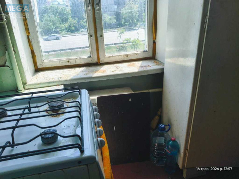 Продаж 1 кімнатної квартири (31/17/6), 3 пов. 5 пов. будинку, <a class="location-link" href="/kiev/" title="Недвижимость Київ">Київ</a>, <a class="location-link" href="/kiev/dneprovskij/" title="Недвижимость Дніпровський район">Дніпровський р-н</a>, Соборності просп., 20 (изображение 11)