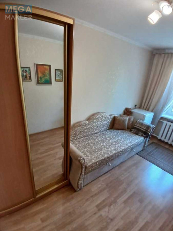 Оренда кімнати (підселення), <a class="location-link" href="/kiev/" title="Недвижимость Київ">Київ</a>, <a class="location-link" href="/kiev/dneprovskij/" title="Недвижимость Дніпровський район">Дніпровський р-н</a>, Андрія Малишка вул., 31 (изображение 4)