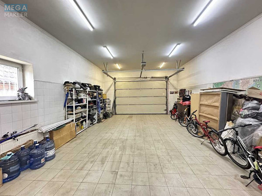 Продаж дома, 2&nbsp;поверху, 283&nbsp;кв.м, 4&nbsp;кімнати, ділянка 8&nbsp;соток, <a class="location-link" href="/kiev/" title="Недвижимость Київ">Київ</a>, <a class="location-link" href="/kiev/darnickij/" title="Недвижимость Дарницький район">Дарницький р-н</a>, 139-я Садовая ул. (изображение 17)