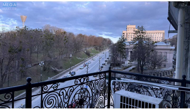 Продаж 7 кімнатної квартири (309/117/10), 5 пов. 7 пов. будинку, <a class="location-link" href="/kiev/" title="Недвижимость Київ">Київ</a>, <a class="location-link" href="/kiev/pecherskij/" title="Недвижимость Печерський район">Печерський р-н</a>, Музейний пров., 2 (изображение 11)