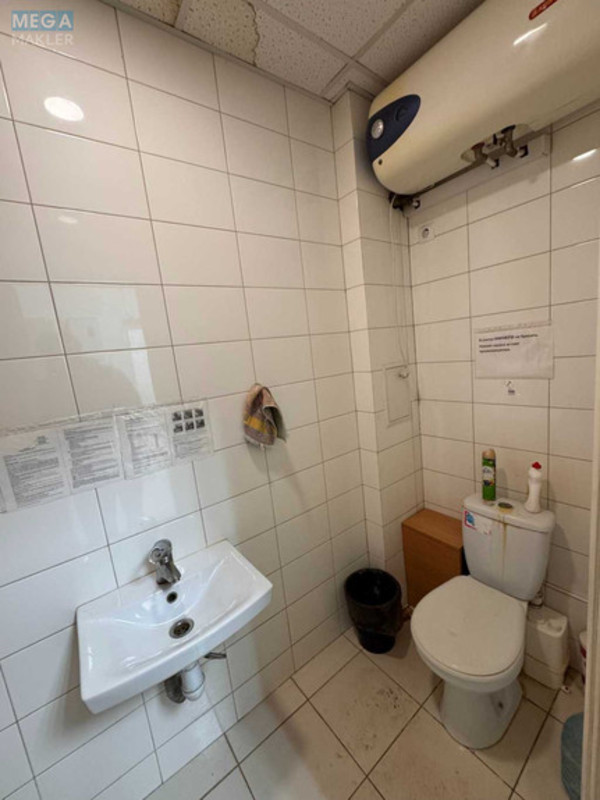 Продаж комерційної нерухомості, 75&nbsp;кв.м, под офис, <a class="location-link" href="/kiev/" title="Недвижимость Київ">Київ</a>, <a class="location-link" href="/kiev/svyatoshinskij/" title="Недвижимость Святошинський район">Святошинський р-н</a>, Клавдіївська вул., 40д (изображение 10)